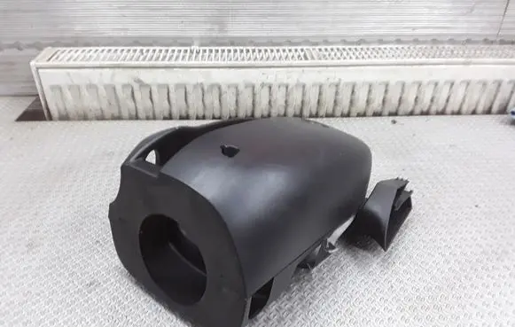 Steering wheel column trim