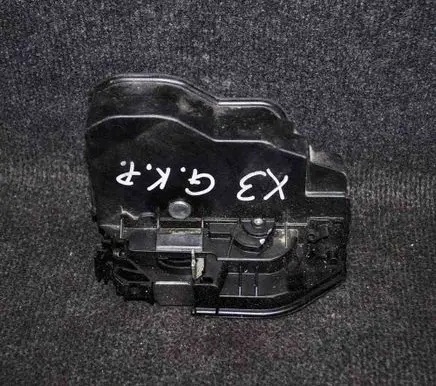 BMW X3 E83 Rear door lock 7167075