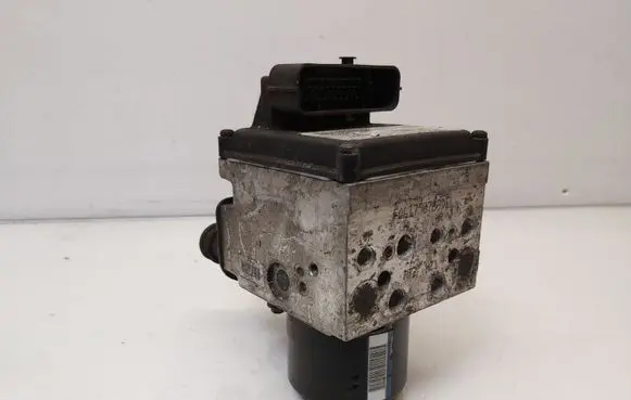 Volkswagen PASSAT B6 ABS Pump 3C0614095P