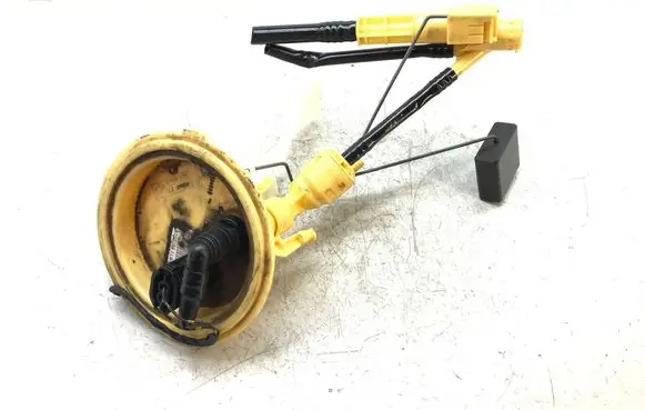 BMW 7 E65 E66 Fuel level sensor 6760539 k3170