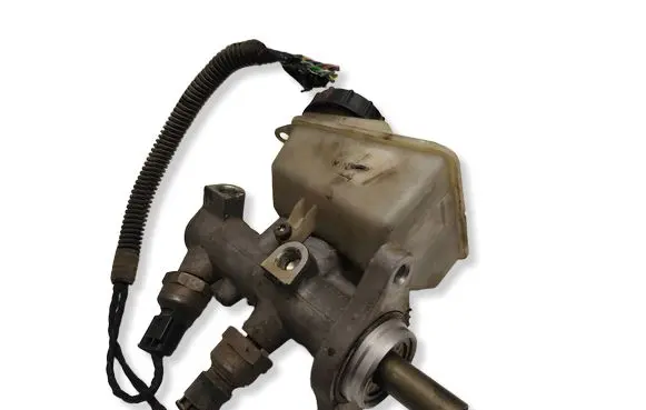 Volvo XC70 Master brake cylinder 8646009