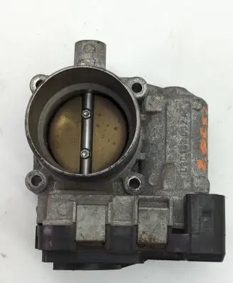 Volkswagen Golf V Throttle valve 03C133032A