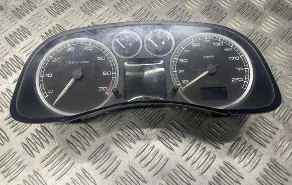 Peugeot 307 Speedometer (instrument cluster) P9645768480 NS03164044 216698150X1