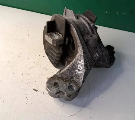 Peugeot 407 Engine mount bracket 326B95