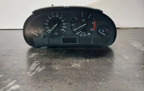 BMW 5 E39 Speedometer (instrument cluster) 6914913 62116914913