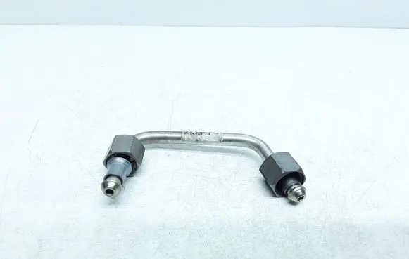 Mercedes-Benz C W205 Fuel injector supply line/pipe 1274070013