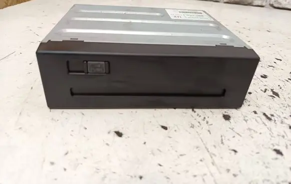 Toyota Prius (XW20) Navigation unit CD/DVD player 8684147040
