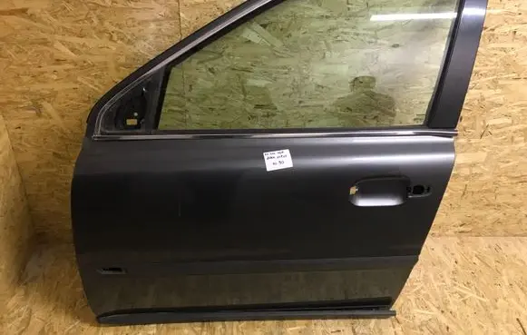 Volvo XC90 Front door