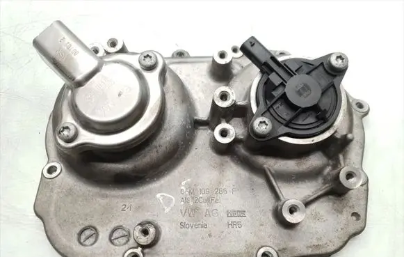 Audi A5 Timing chain cover 06M109286F 06M103555 06M109259N