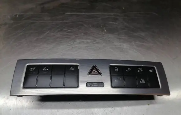 Mercedes-Benz E W212 Hazard light switch 2038214981