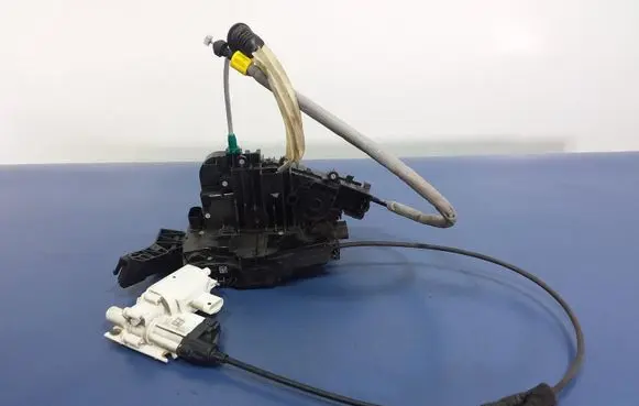 Mercedes-Benz S W222 Rear door lock A0997302235