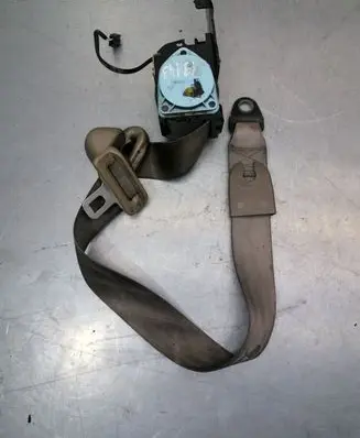 Chrysler 300M Front seatbelt E2742000