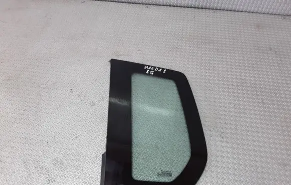 Mazda 2 Rear side window