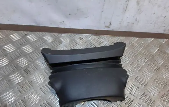 Steering wheel column trim