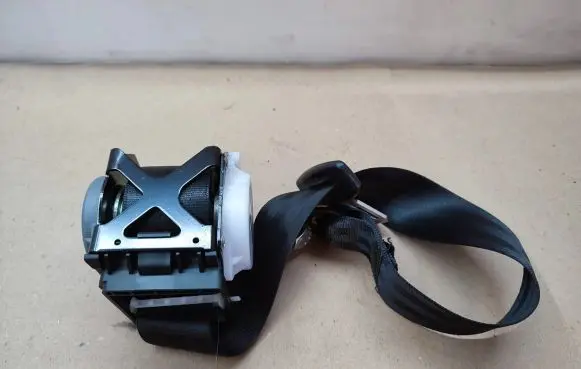 Audi A6 S6 C7 4G Rear seatbelt 4G8857805D