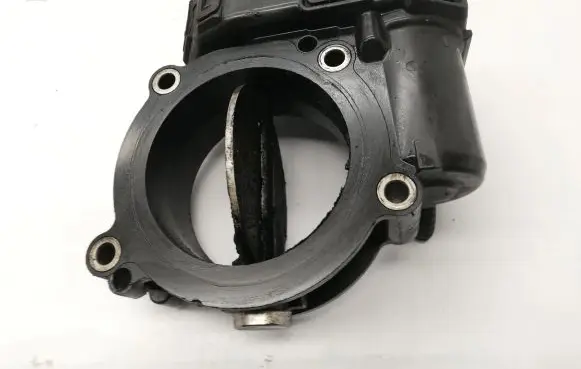 Mercedes-Benz C W204 Throttle valve A6510900470