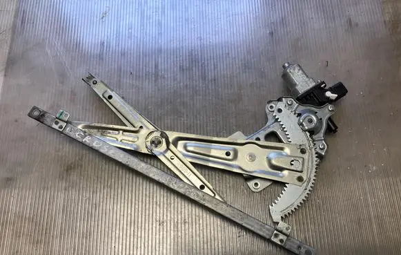 Citroen C-Crosser Front door window regulator with motor 5713A086