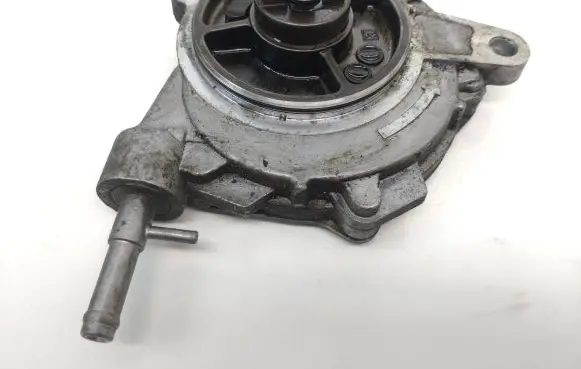 Toyota Auris E180 Vacuum pump 16071397 0876829 07310645