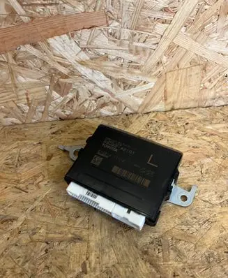 Toyota RAV 4 (XA50) Tailgate/trunk control unit/module 8922242101 41481411112