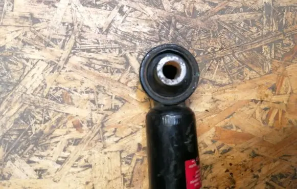 KIA Sportage Rear shock absorber/damper 55311D9130