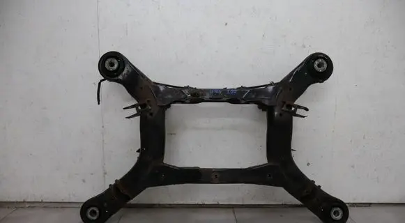 Mercedes-Benz ML W164 Rear subframe