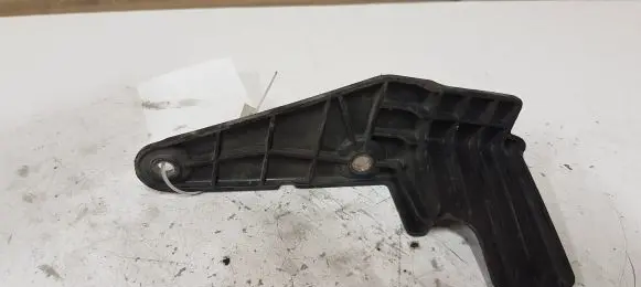 Ford Focus Other engine bay part 9688776980