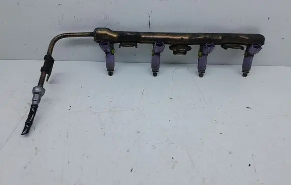 Toyota Corolla Verso E121 Fuel injector 2325022100