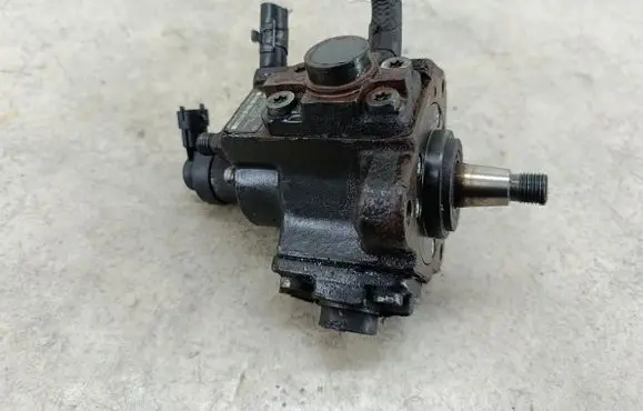 Chevrolet Epica Fuel injection high pressure pump 96859151