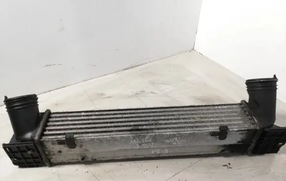BMW 1 E81 E87 Intercooler radiator 7524916