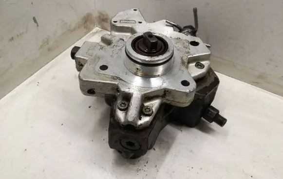 Hyundai Santa Fe Fuel injection high pressure pump 0445010121