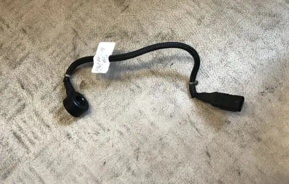 Mercedes-Benz E W212 Detonation knock sensor A0071531228