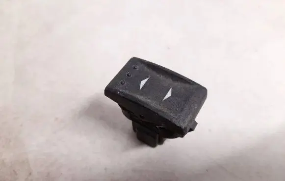Ford Mondeo Mk III Electric window control switch 1s7t14529ab