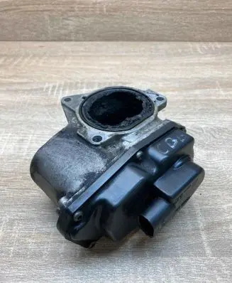 Audi A4 S4 B8 8K EGR valve 03L131501G