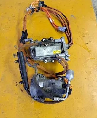 Mercedes-Benz E W212 Voltage converter inverter A6519006702 A0038301660
