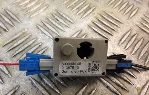 Mini One - Cooper Coupe R56 Aerial antenna amplifier 6990090