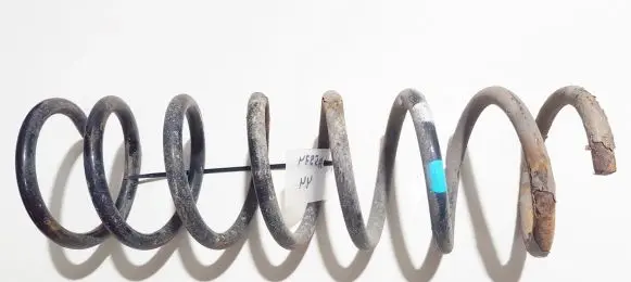 Mazda 3 I Rear coil spring