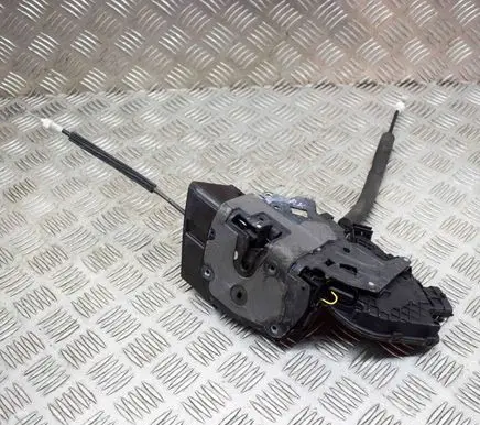 Land Rover Discovery Sport Coupe door lock (next to the handle) C35606106 FK72203A29EE