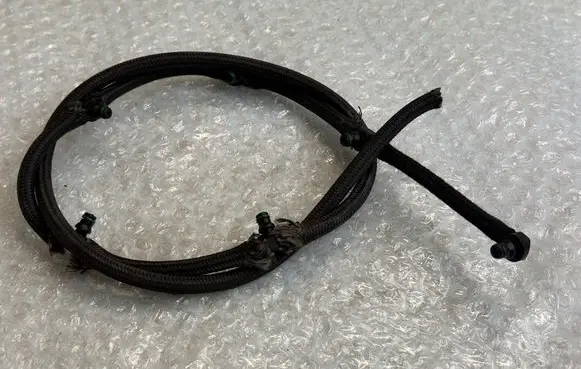 BMW 5 E39 Fuel return line/hose 