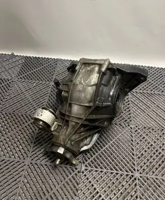 Mercedes-Benz GLC C253 Rear differential 2133506502