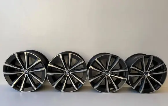 Volvo S90, V90 R19 alloy rim 32243395