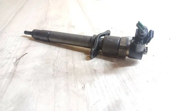 Volvo S60 Fuel injector 0445110078