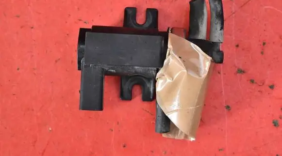 Ford Galaxy Vacuum valve 1J0906627