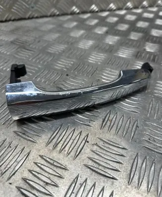 KIA Sorento Front door exterior handle