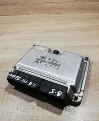 Volkswagen PASSAT B5 Engine control unit/module ECU 038906019KE 0281011201