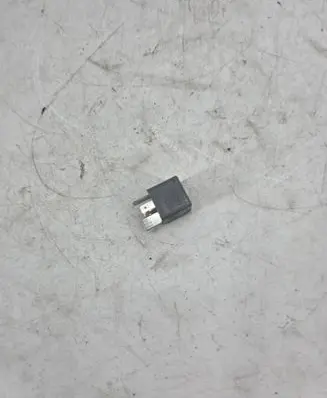 Audi Q7 4L Other relay 8D0951253