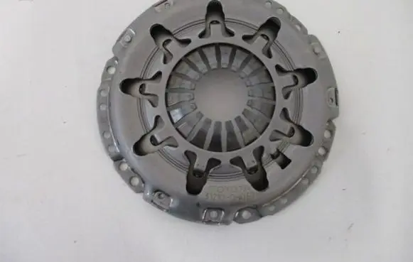 Peugeot 107 Pressure plate 312100H030