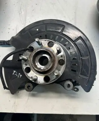 KIA Sorento Front wheel hub