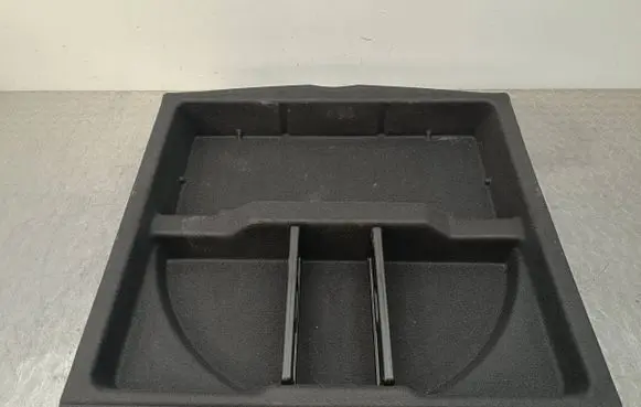 Hyundai i40 Spare wheel section trim 