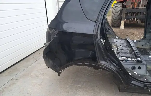 Suzuki SX4 S-Cross Rear quarter panel 