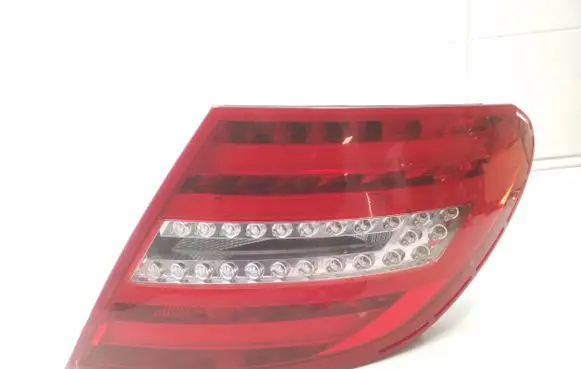 Mercedes-Benz C W204 Rear/tail lights A2048202764